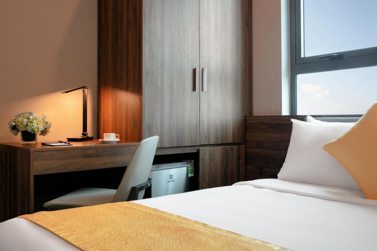 Golden Season Hotel นิญบิ่ญ ภายนอก รูปภาพ